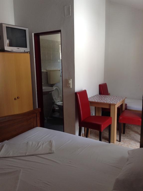 Kuca Tomovic Hotel Budva Buitenkant foto
