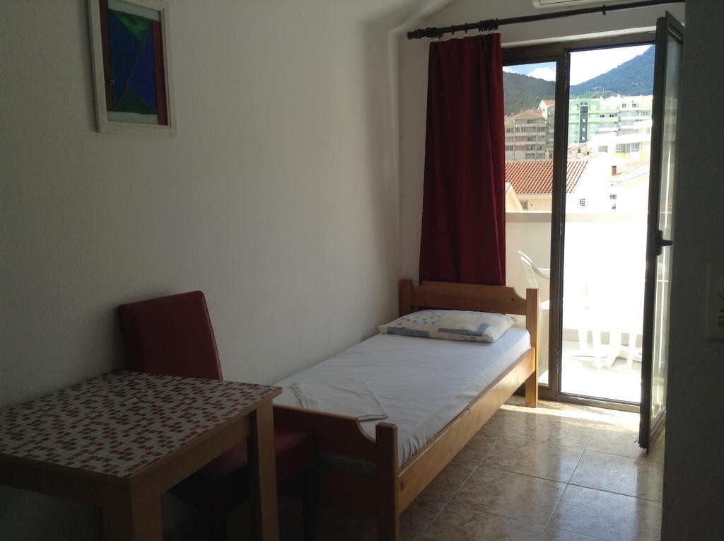 Kuca Tomovic Hotel Budva Buitenkant foto