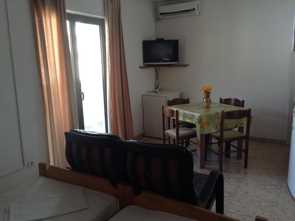 Kuca Tomovic Hotel Budva Buitenkant foto